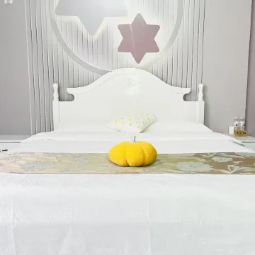 Xiehou · Aishe Homestay (Baoding Weilaishi Wanda Plaza)