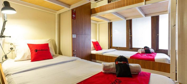 RedDoorz Hostel @ Dago 2 Hotele w: Coblong