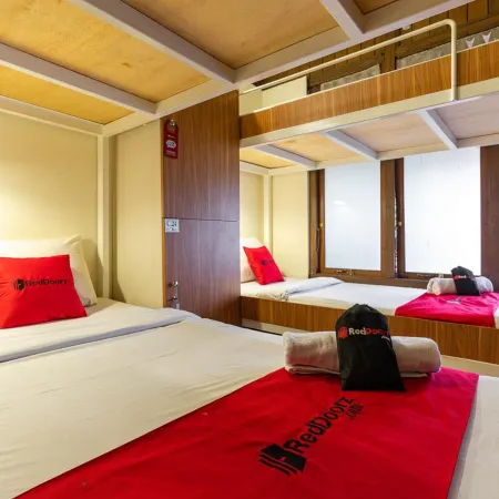 RedDoorz Hostel @ Dago 2
