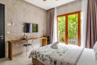 Chrisenbel Hideaway Retreat, The Villa Collection by Chrisenbel Hotel in zona The One Academy