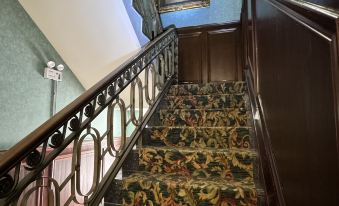 Harbin Kailai Garden Hotel (Hongzhuan Street Morning Market Central Avenue Subway Station)