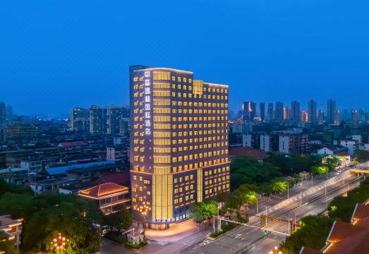 南昌中森逸林国际酒店（八一广场店）外景图
