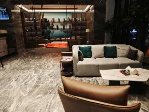 Baolifeng International Business Hotel