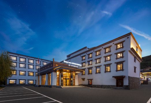 데이즈 인 바이 윈덤 호텔 외관