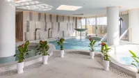 Fengcheng International Hotel - Hot Springs