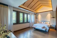 Xiangshan qicai wan Hotel (Songlan Mountain Scenic Area) - bar
