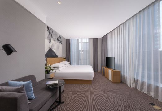 2. 만신 R 호텔 ..