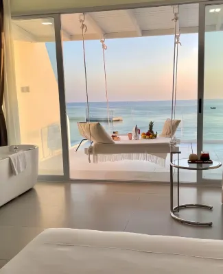 Stars•Xingchen Design Hotel (Longwangtou Beach)