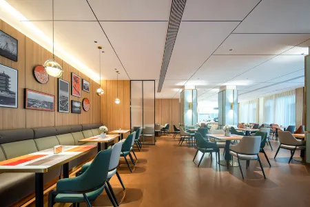 Wanshida International Hotel (Xiaogan High-speed Railway East Station)