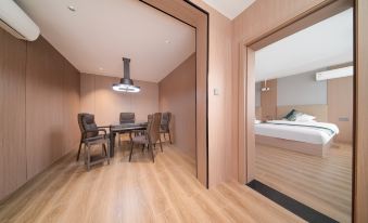 Huasheng Yiju Hotel (Jinyang Road Branch)