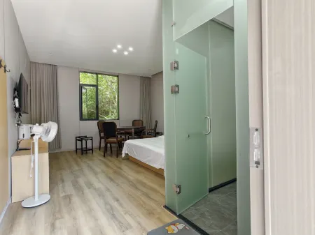 Jiugong Mountain First Station Campsite Отели рядом с достопримечательностью «Yunzhong Lake Reservoir»