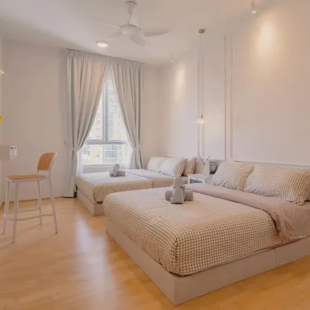 Spacious French Verdi BY FEEL HOME