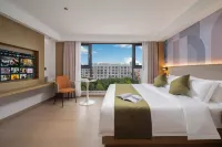 Lanfeng Hotel Hotels in Songming