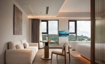 Zhangjiajie Ruyuan Homestay (Wulingyuan Landmark Store, National Forest Park)