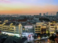 The Hotel V (Nanjing Confucius Temple) Hotels near Laomendong