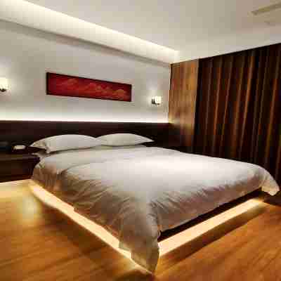 Meichen Collection Hotel (Dongfeng County People's Hospital Railway Station Branch) Rooms
