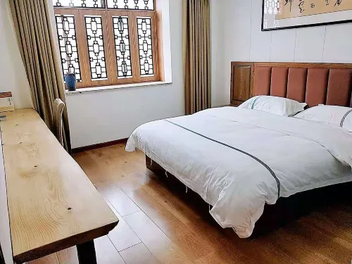 Dongfang Huigu Homestay