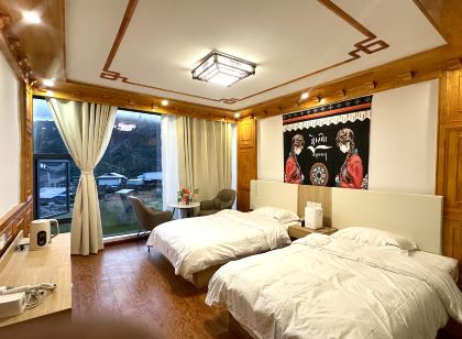 來古冰川朗塞飯店