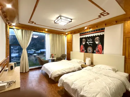 Laigu Glacier Langse Hotel Отели рядом с достопримечательностью «Ranwuzhen»