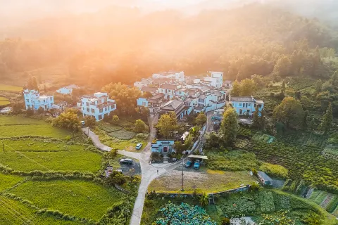 Shanju Xiaoyin Hezetang Culture Hotel