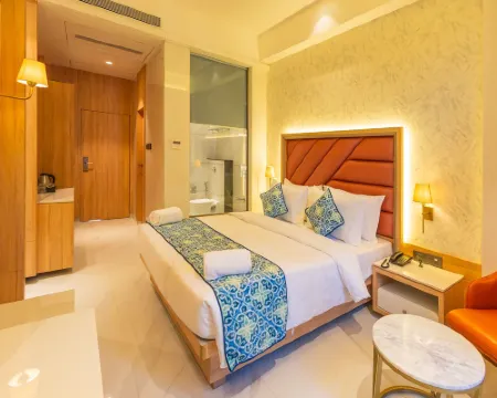 Shera Hotels & Banquets テインのホテル