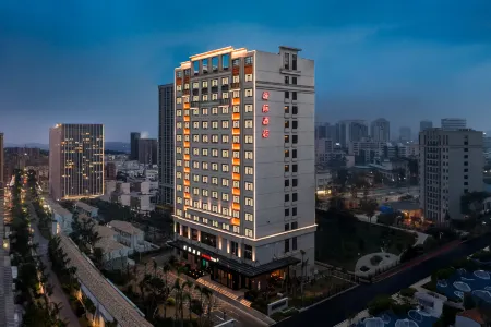IntercityHotel Haikou East Railway Station Отели рядом с достопримечательностью «Thean Hou Temple»