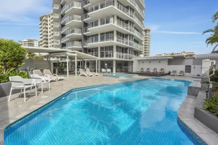 Catalina Resort Отели рядом с достопримечательностью «Маручйдор Бич»