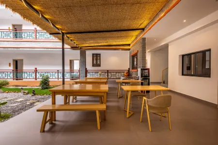 Libo • Qipan | BIEYUAN • IMAXVILLA Smart Cinema Jiangnan Aesthetic Hotel (Libo Ancient Town)