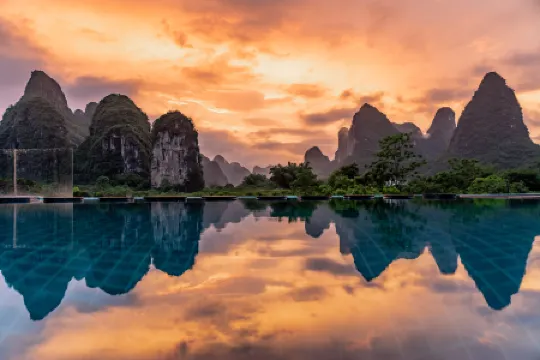 Waterside Boutique Hotel