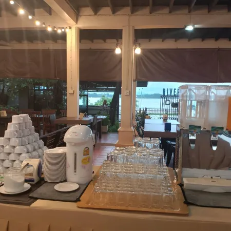 The River Hotel Отели рядом с достопримечательностью «Река Меконг»