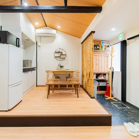 new opened! 4 minutes from Shijo Omiya station, best value bungalow, shower toilet separate