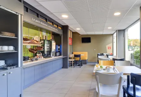 B&B Hotel Beaune Sud 1 Palais des Congrès Отели рядом с достопримечательностью «Marche aux Vins»