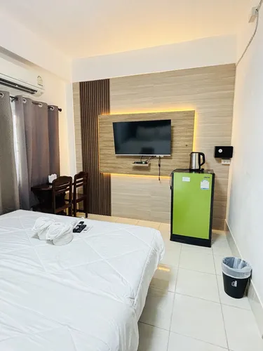 รูปภาพของมิสหงษ์เฮาส์