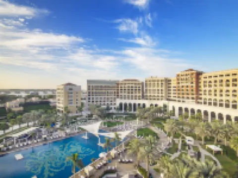 فندق ريتز كارلتون أبوظبي ، القناة الكبرى Hotels near The Ritz-Carlton Beach