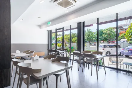 Z8 beach hotel Отели рядом с достопримечательностью «Bann sukhawadee»