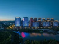 楚雄曼汀觀海國際飯店（彝海公園店） 迪士城堡親子樂園附近的飯店