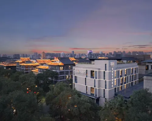 Four Points by Sheraton Xi'an Dayan Pagoda Hotels near Dacien Temple