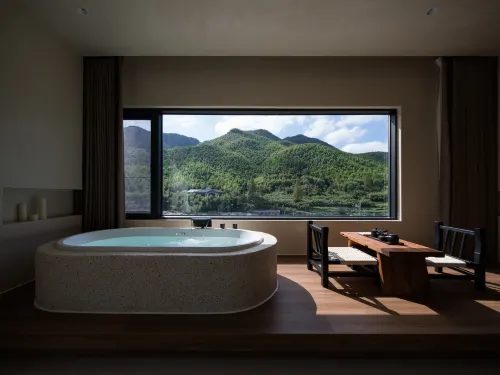 Shanyueji MOONHILL · Private Hot Spring · Design Guesthouse - 4-Star