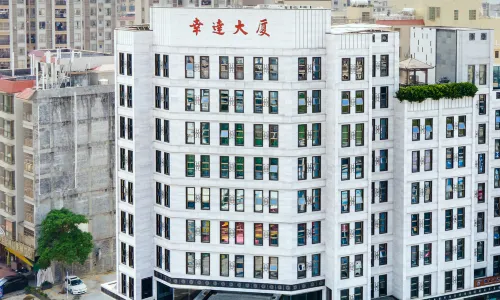 Yunfu Hongxin Boutique Hotel (Wuyue Plaza Branch, Yunfu)