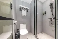 麗濠·逸居飯店(武漢湖北大學地鐵站店) 湖北大學-田家炳教育學院附近的飯店