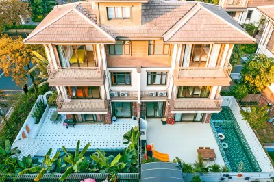 Sicily Villa Hotels in Midea Egret Lake Resort