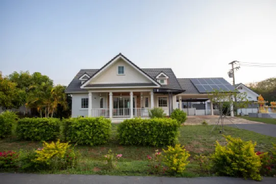 Darad Valley Hotels near MUAK LEK