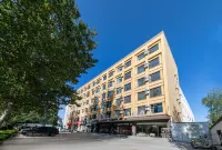 Hanlin Selected Hotel (Weihai North Railway Station, Huoju 8th Street Branch) 웨이하이북부/위해북부 주변 호텔