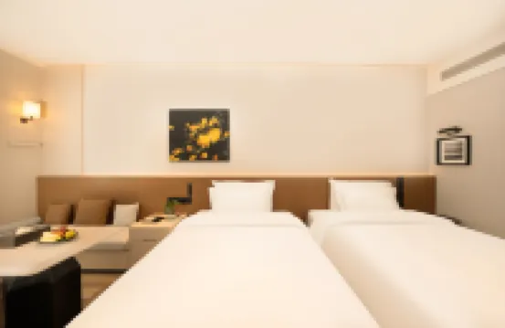MEHOOD LESTIE Flagship Hotel (Wuhan International Plaza Jianghan Road)