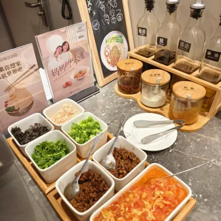 Home Inn Select （Chaoyang Shuangta Central Hospital Store）