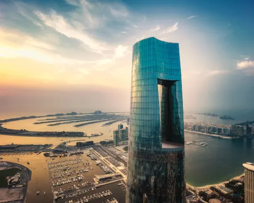 杜拜碼頭天空洲際飯店集團洲至奢選 杜拜高空跳傘（Skydive Dubai）附近的飯店