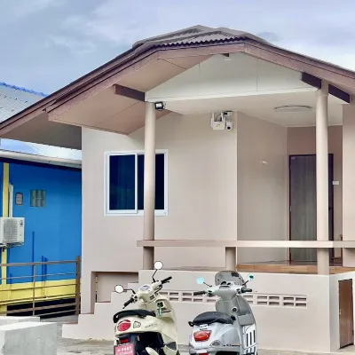 Sea you soon at Kohsichang Hotels near Tum Pang Beach