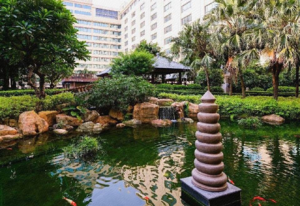 동팡 호텔 로비