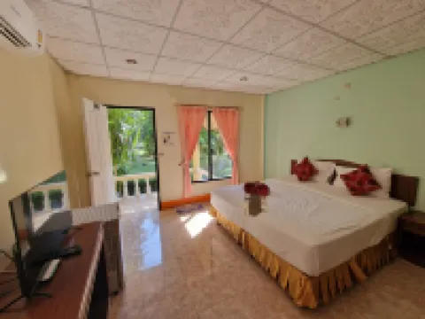 ริมเขารีสอร์ท