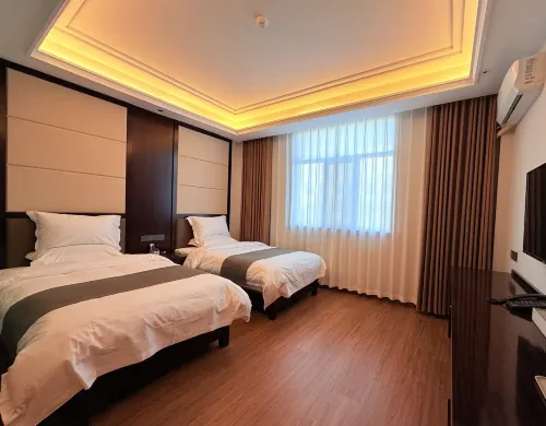 Silk Road Qingju Hotel (Minqin) Hotels in Minqin